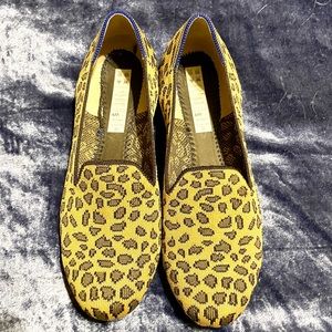 Animal print Rothy’s Loafers Women’s size 9